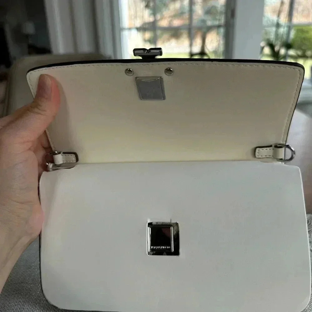 Tory Burch Warm White And Black Bag - Picture 7 of 13